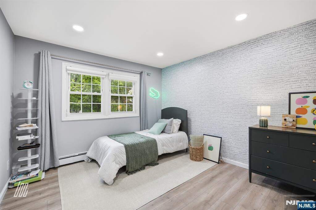 3 Bedroom Single Family Home/House's Image 17