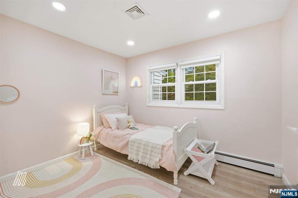 3 Bedroom Single Family Home/House's Image 20