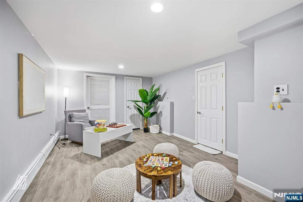 3 Bedroom Single Family Home/House's Image 24