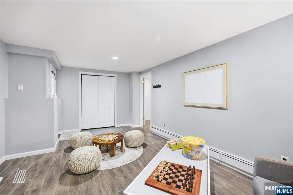 3 Bedroom Single Family Home/House's Image 25