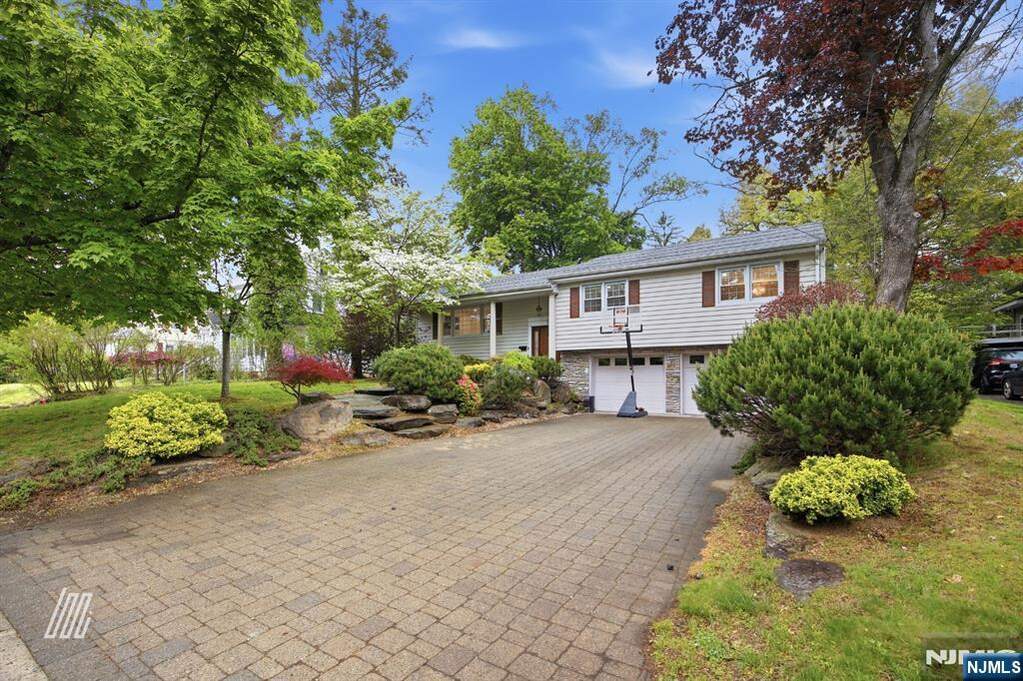 3 Bedroom Single Family Home/House's Image 31