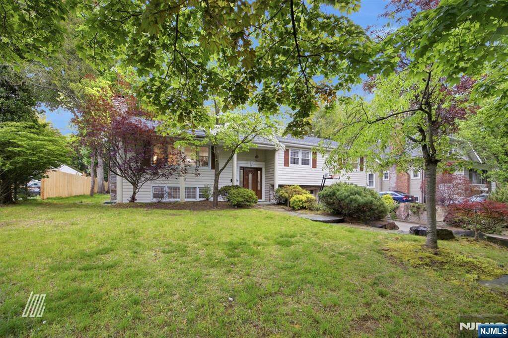 3 Bedroom Single Family Home/House's Image 33