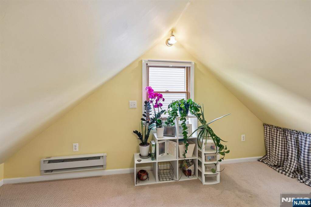3 Bedroom Single Family Home/House's Image 16