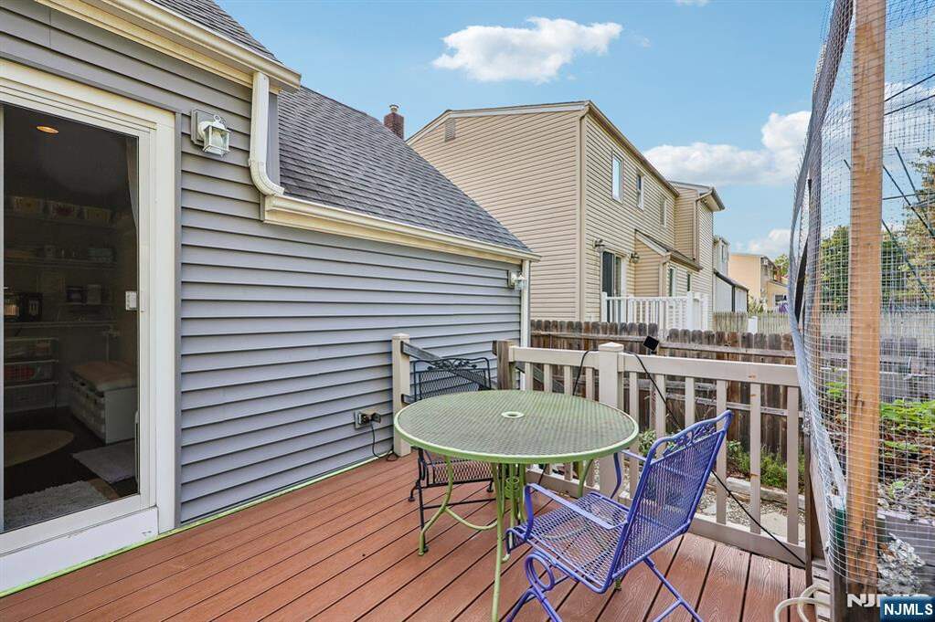 3 Bedroom Single Family Home/House's Image 33