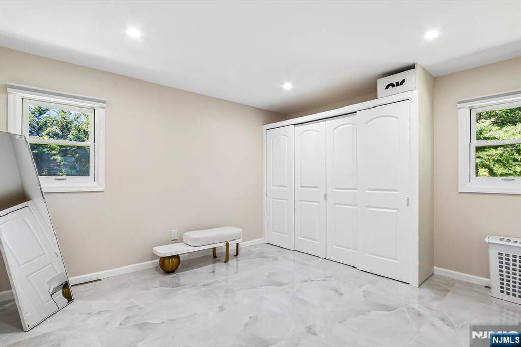 4 Bedroom Single Family Home/House's Image 16