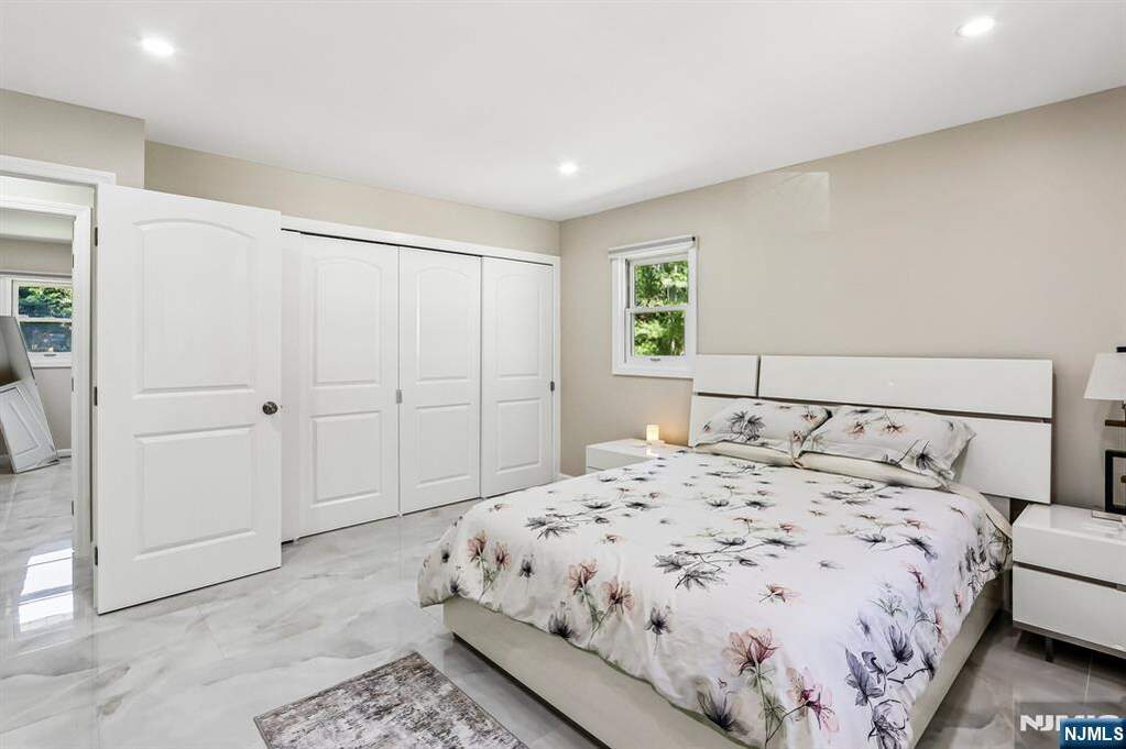 4 Bedroom Single Family Home/House's Image 21