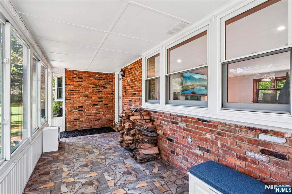 4 Bedroom Single Family Home/House's Image 43