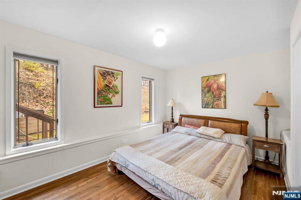 5 Bedroom Single Family Home/House's Image 20