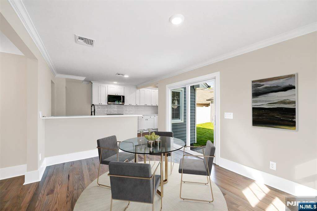 3 Bedroom Single Family Home/House's Image 7