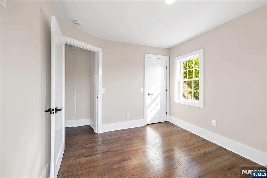 3 Bedroom Single Family Home/House's Image 24