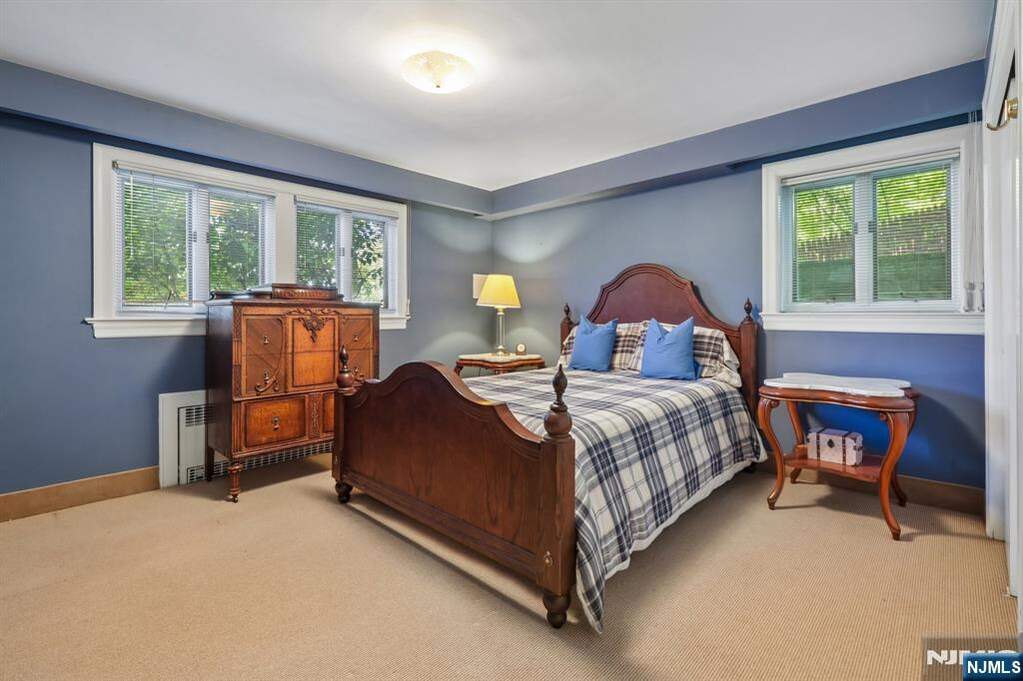 4 Bedroom Single Family Home/House's Image 26