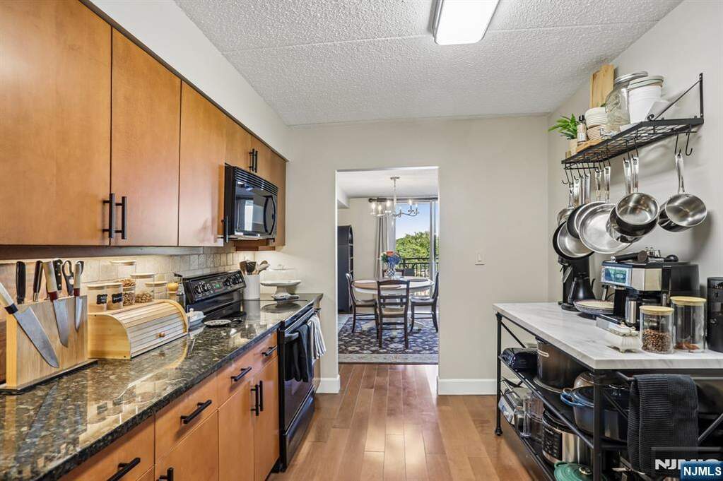 2 Bedroom Apartment/Flat's Image 7