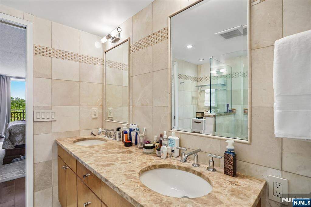 2 Bedroom Apartment/Flat's Image 15