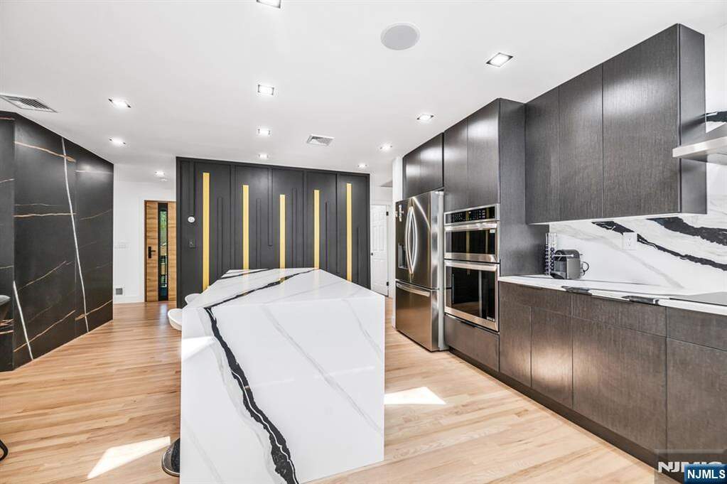 3 Bedroom Single Family Home/House's Image 13