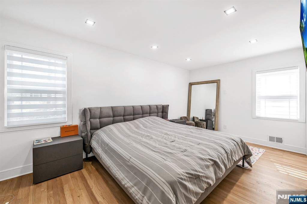 3 Bedroom Single Family Home/House's Image 22