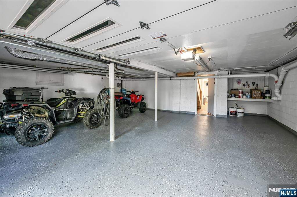 3 Bedroom Single Family Home/House's Image 31
