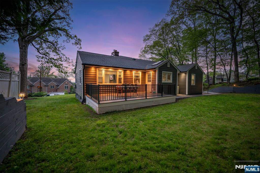 3 Bedroom Single Family Home/House's Image 39