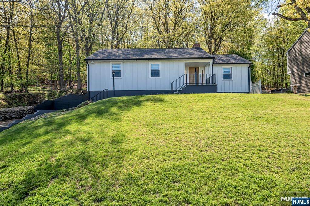 3 Bedroom Single Family Home/House's Image 44