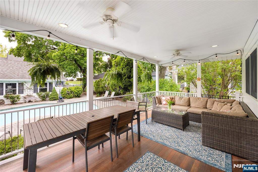 4 Bedroom Single Family Home/House's Image 23