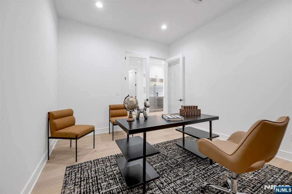 3 Bedroom Villa/Townhouse's Image 13