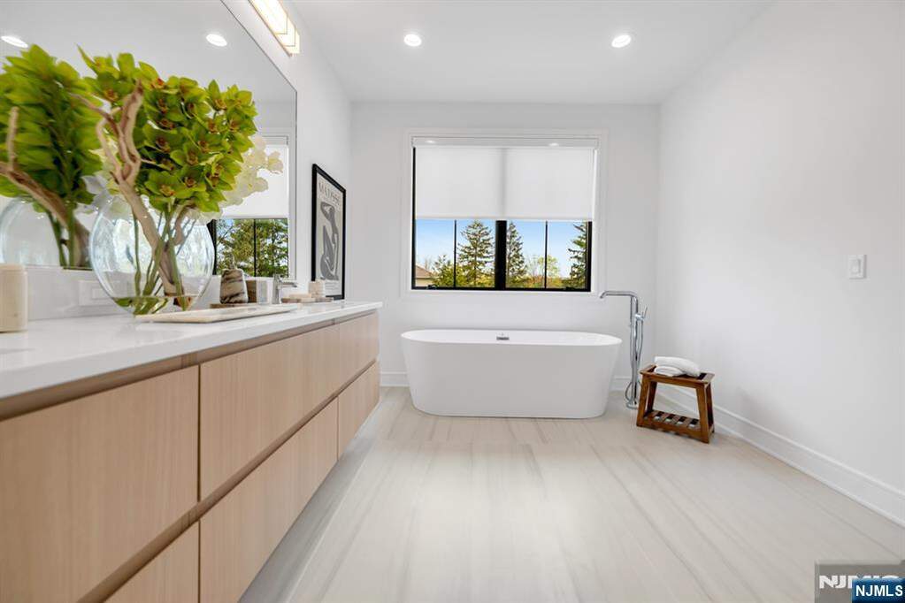 3 Bedroom Villa/Townhouse's Image 22