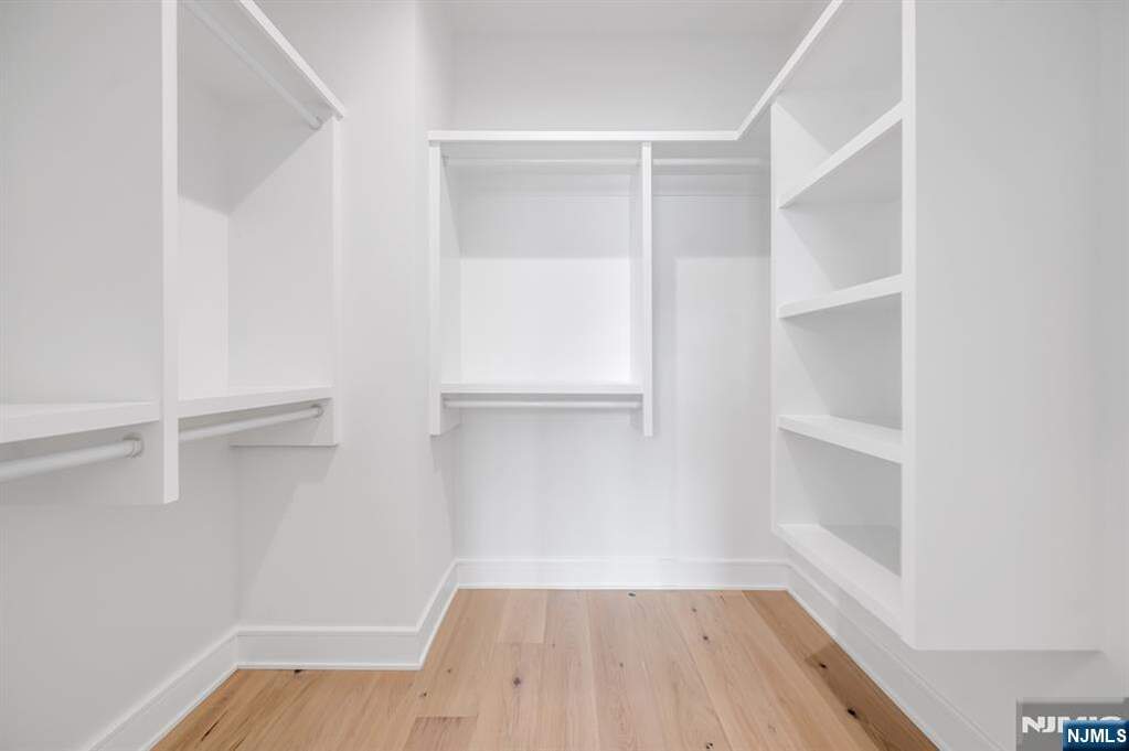 3 Bedroom Villa/Townhouse's Image 29