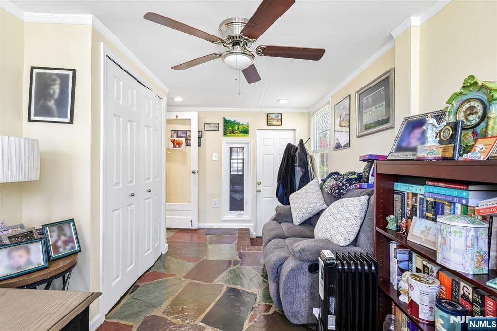 3 Bedroom Single Family Home/House's Image 18