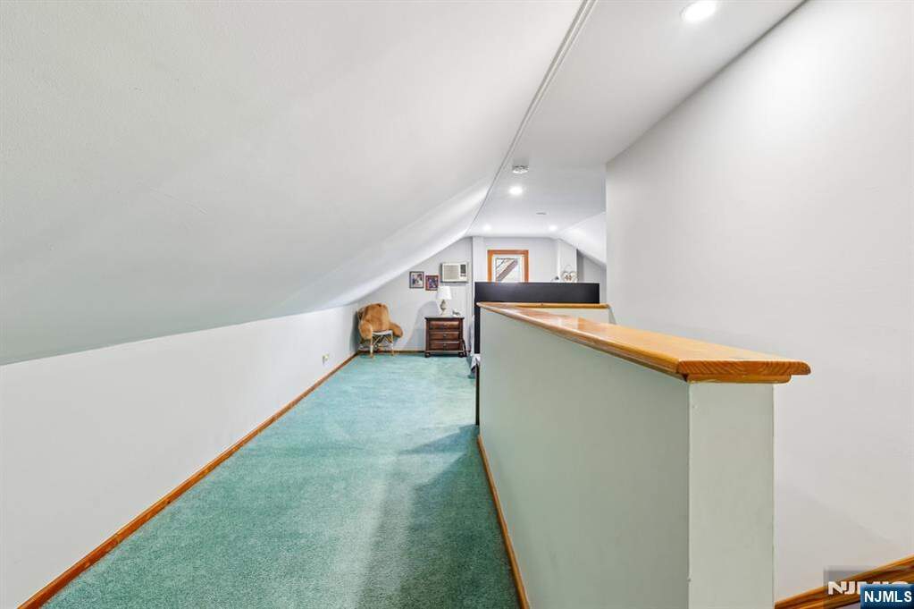 3 Bedroom Single Family Home/House's Image 21