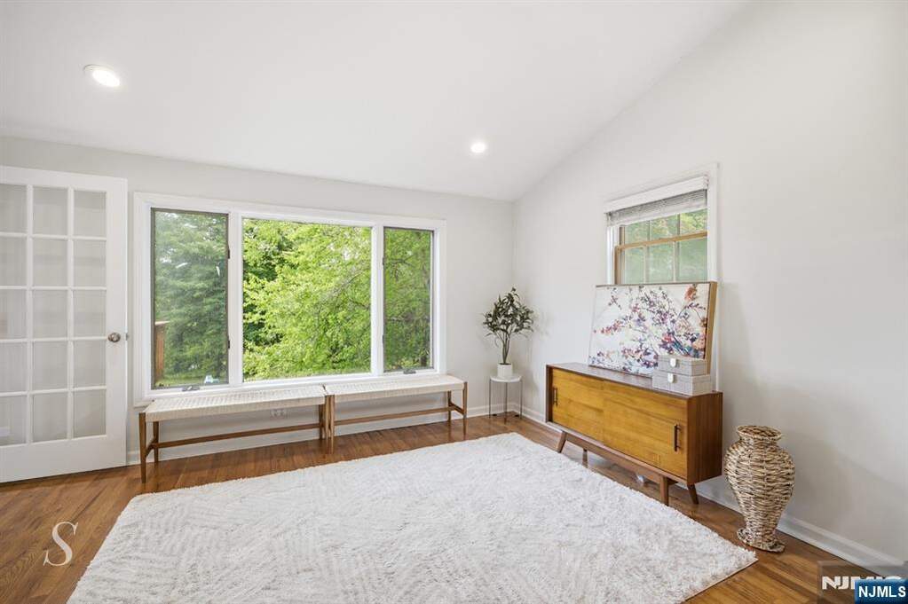 3 Bedroom Single Family Home/House's Image 10