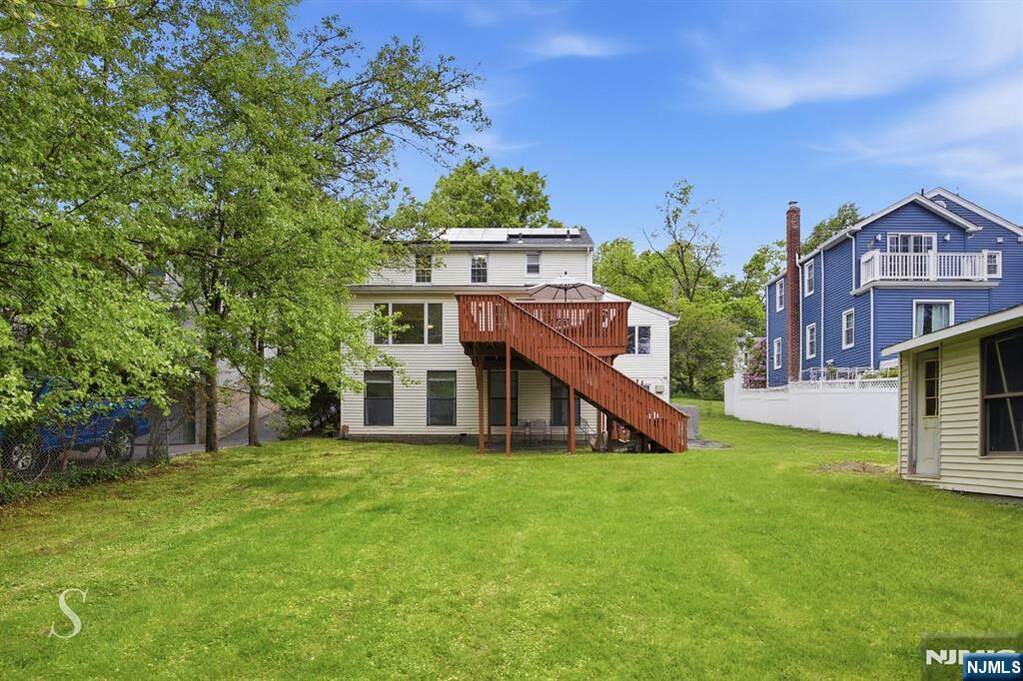 3 Bedroom Single Family Home/House's Image 27