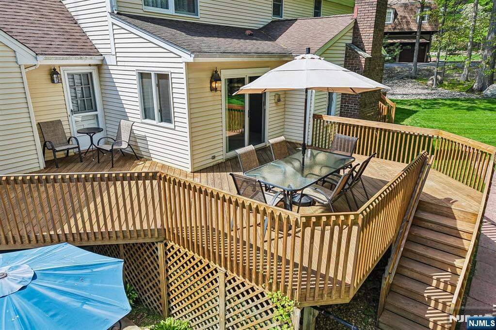 5 Bedroom Single Family Home/House's Image 24