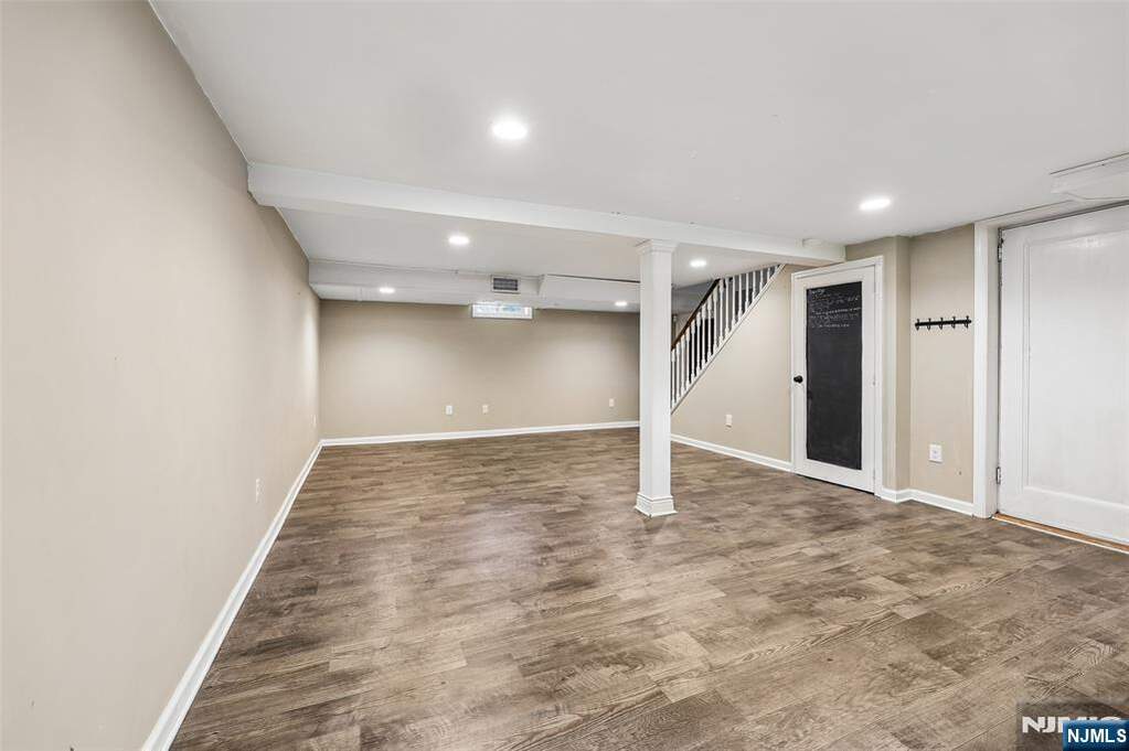4 Bedroom Single Family Home/House's Image 16