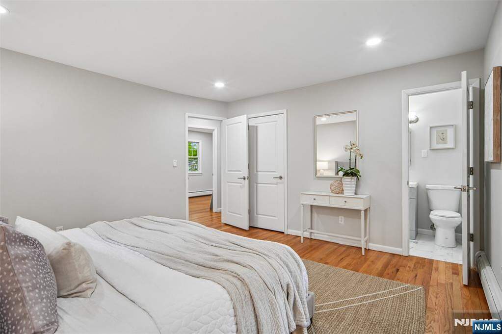 3 Bedroom Single Family Home/House's Image 14