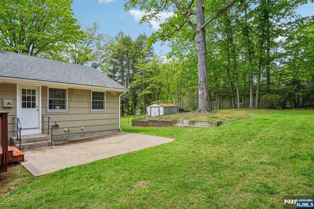 3 Bedroom Single Family Home/House's Image 24