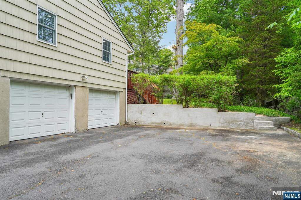 3 Bedroom Single Family Home/House's Image 26