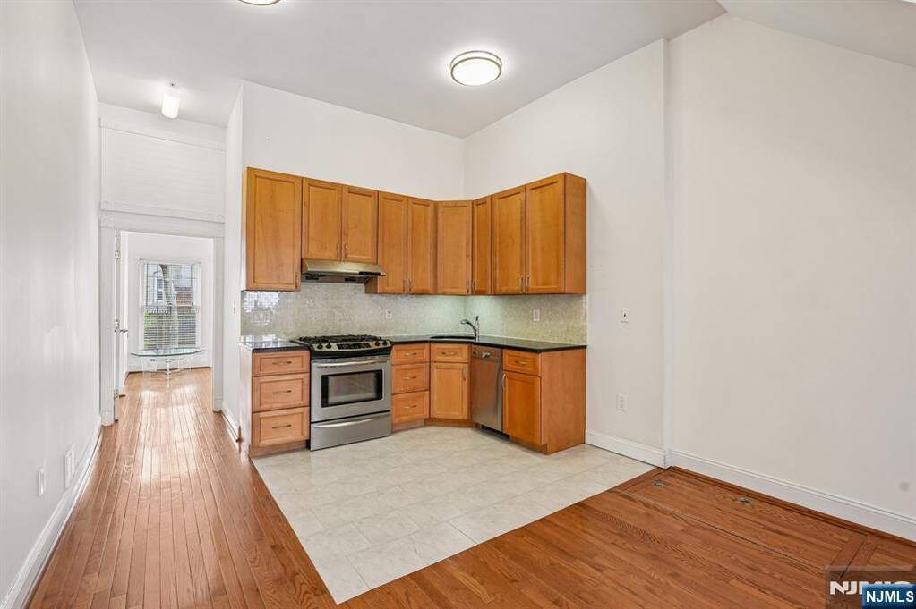 3 Bedroom Single Family Home/House's Image 10