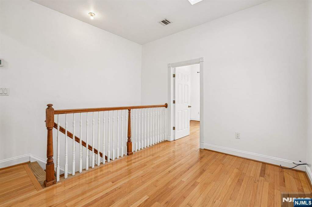3 Bedroom Single Family Home/House's Image 19