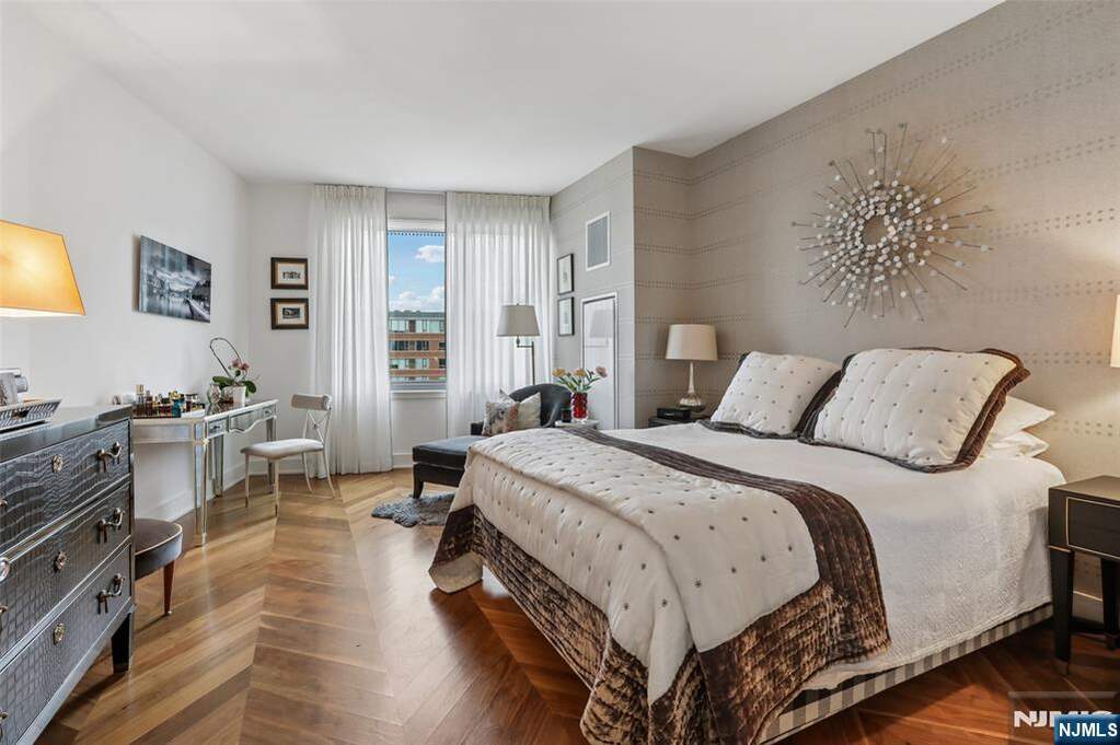 2 Bedroom Apartment/Flat's Image 10