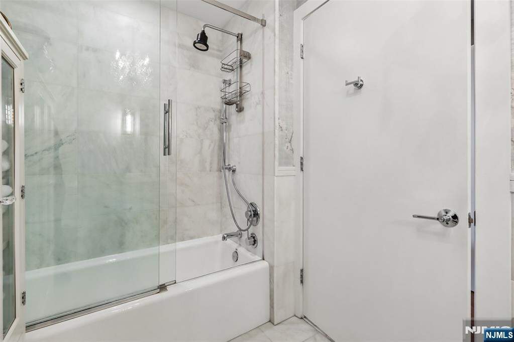 2 Bedroom Apartment/Flat's Image 15