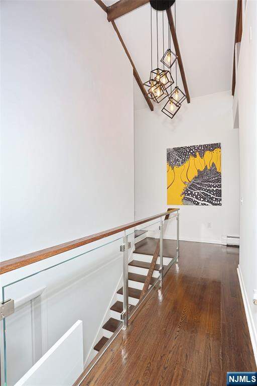 4 Bedroom Single Family Home/House's Image 9
