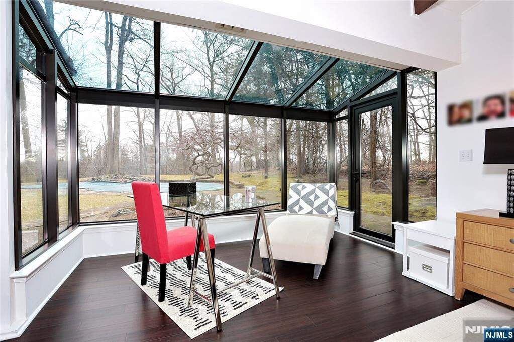 4 Bedroom Single Family Home/House's Image 22