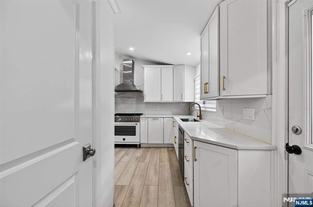 3 Bedroom Single Family Home/House's Image 10