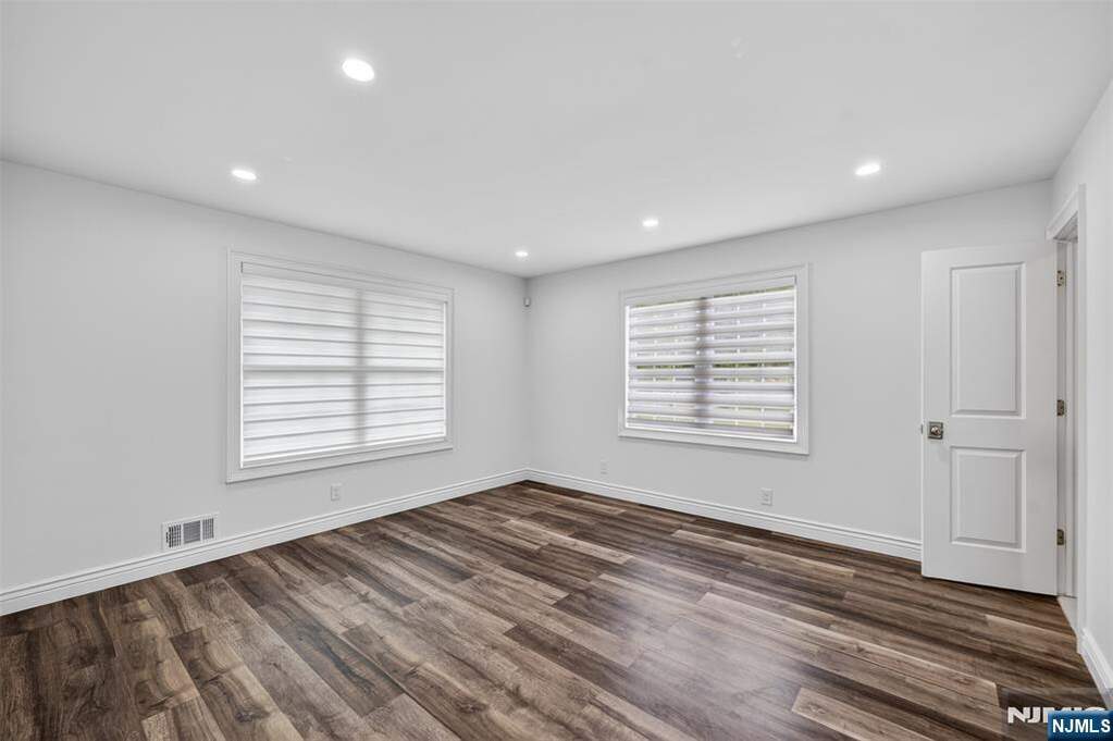 3 Bedroom Single Family Home/House's Image 21