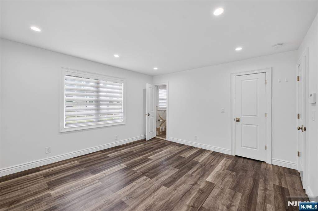 3 Bedroom Single Family Home/House's Image 22