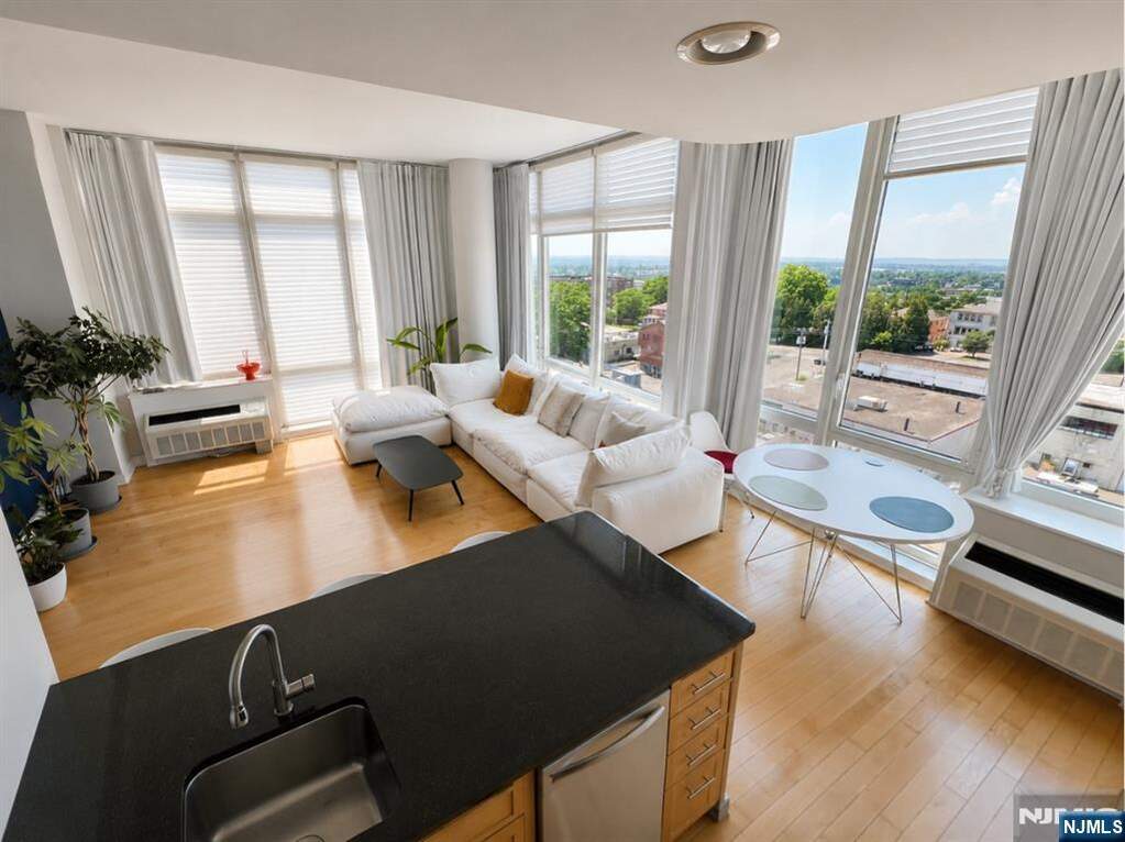 2 Bedroom Apartment/Flat's Image 5