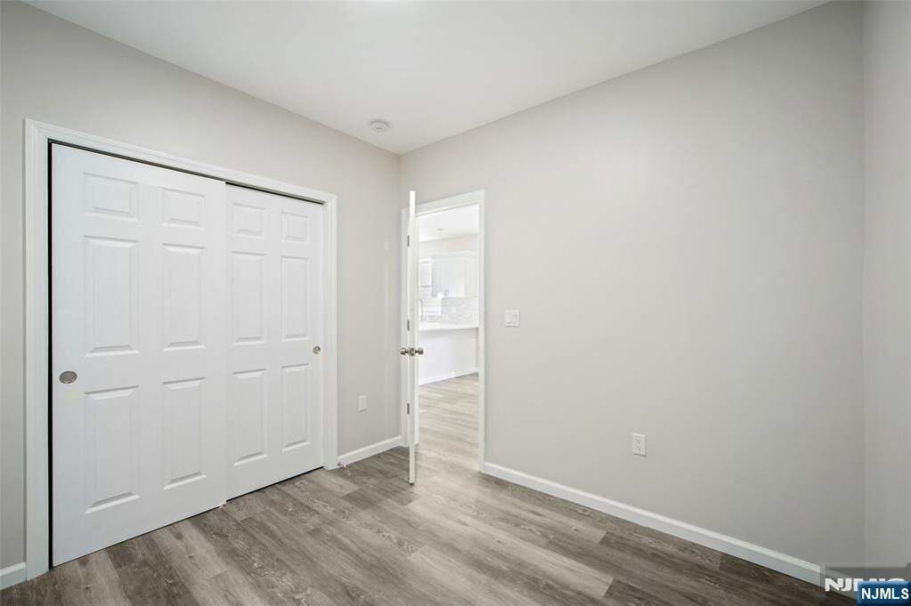 6 Bedroom Multi Unit's Image 23
