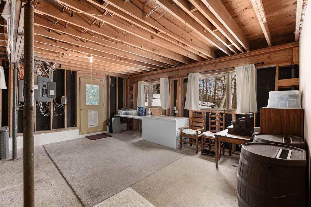 5 Bedroom Single Family Home/House's Image 18