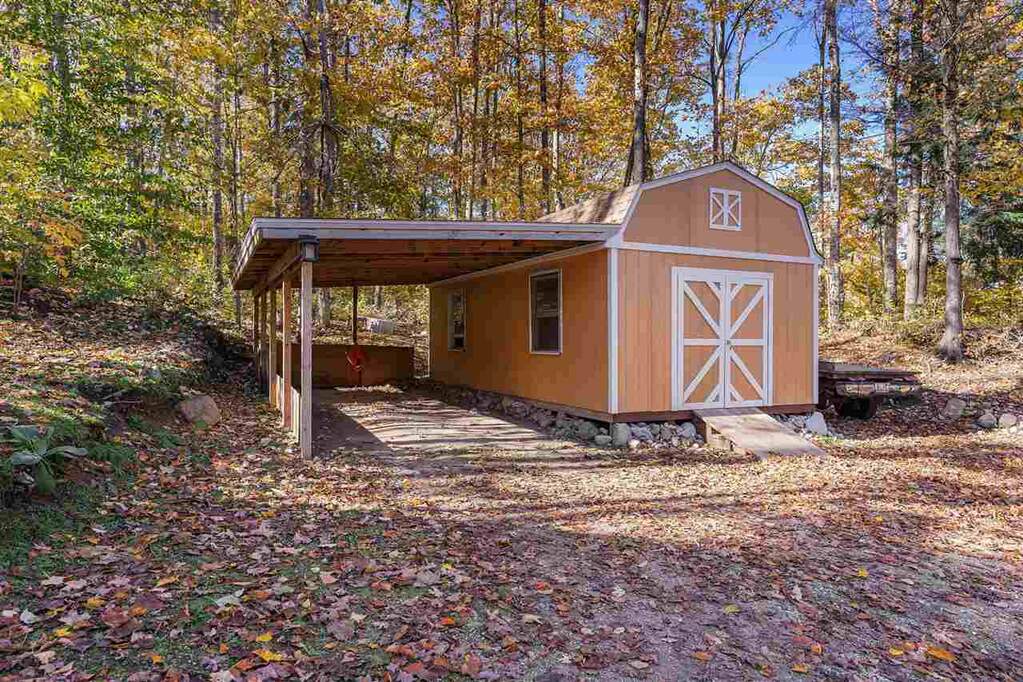 5 Bedroom Single Family Home/House's Image 19