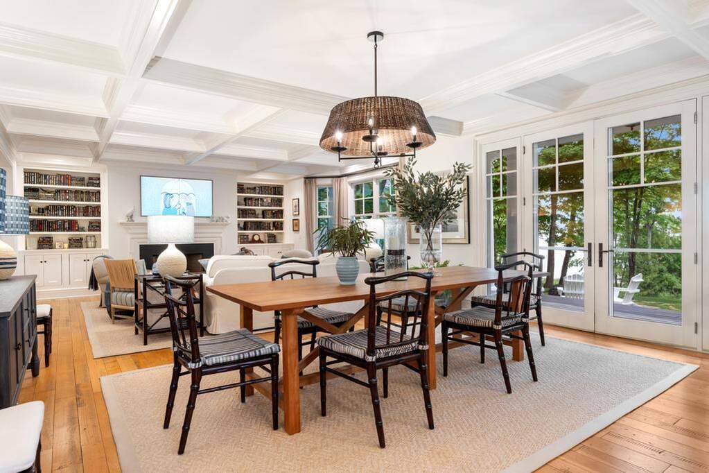 5 Bedroom Single Family Home/House's Image 14