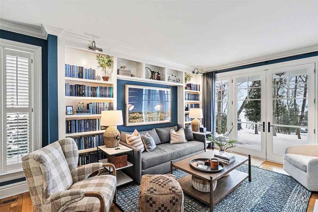5 Bedroom Single Family Home/House's Image 19